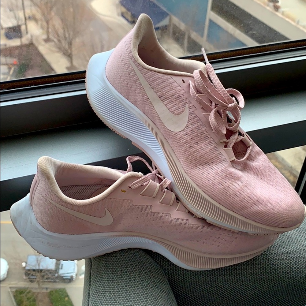 Nike Air Zoom Pegasus 37